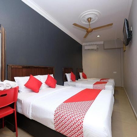 Oyo 1190 Nice Stay Hotel Raub Exterior foto