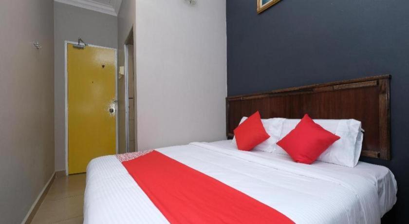 Oyo 1190 Nice Stay Hotel Raub Exterior foto