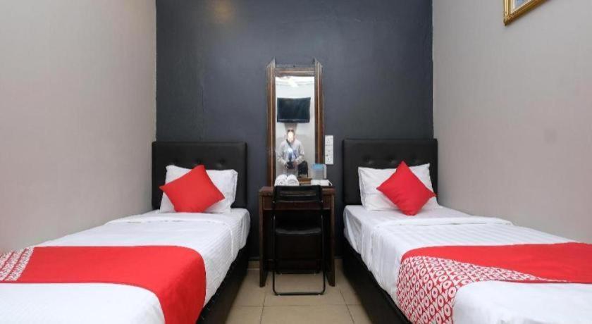 Oyo 1190 Nice Stay Hotel Raub Exterior foto